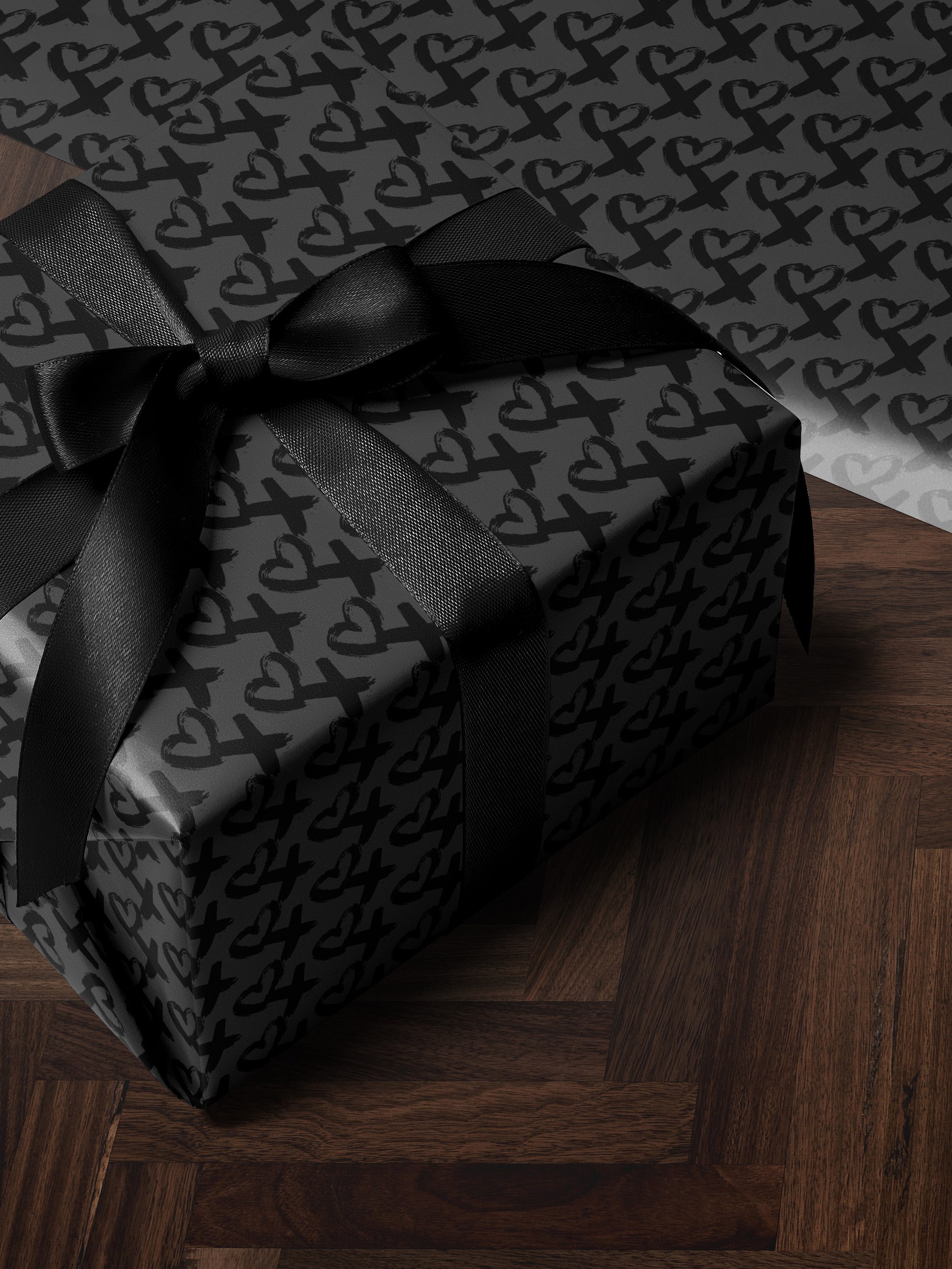 Black Heart XOXO Wrapping Paper - House of Parlington