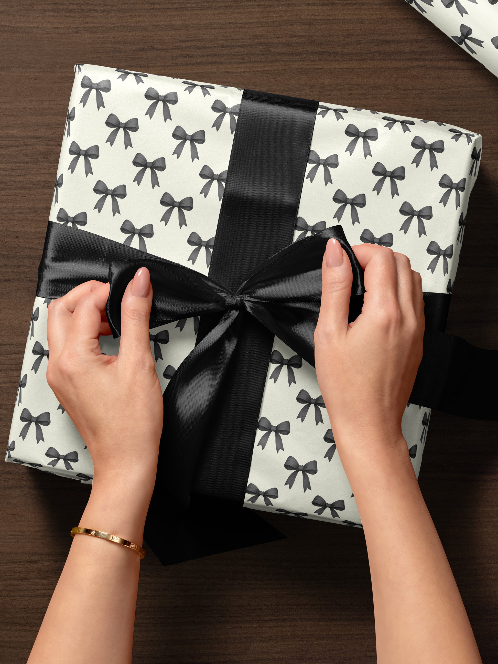 Elegant Bows - White Wrapping Paper - House of Parlington